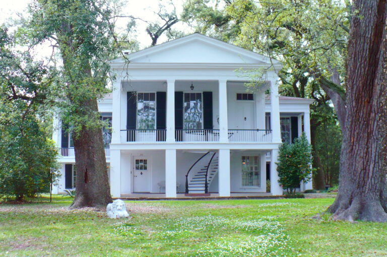 Oakleigh Historic Complex: A Haunted Southern Gem