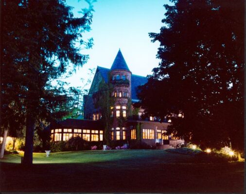 Featured image for Belhurst Castle: A Hauntingly Romantic Destination in Geneva, New York