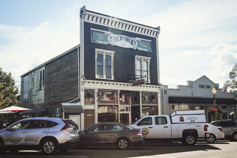 The Oxford Saloon: A Haunted Frontier Bar in Snohomish, Washington
