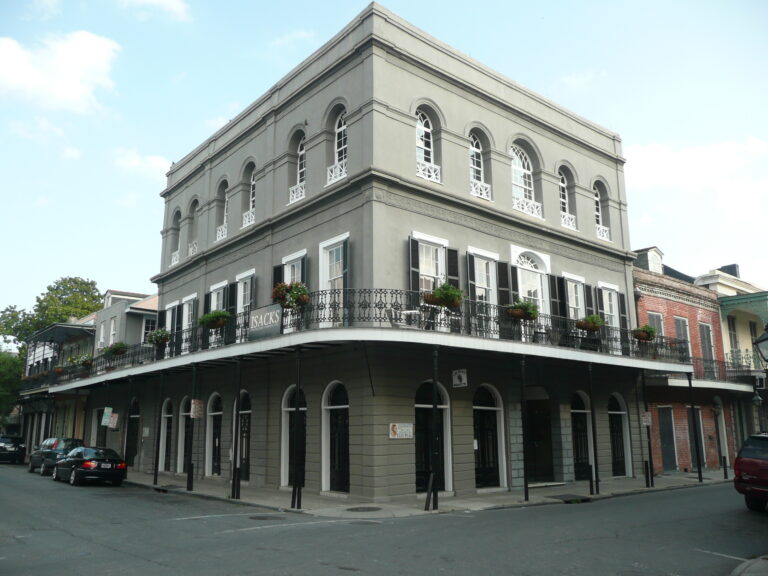 LaLaurie Mansion: A Haunting Destination in New Orleans
